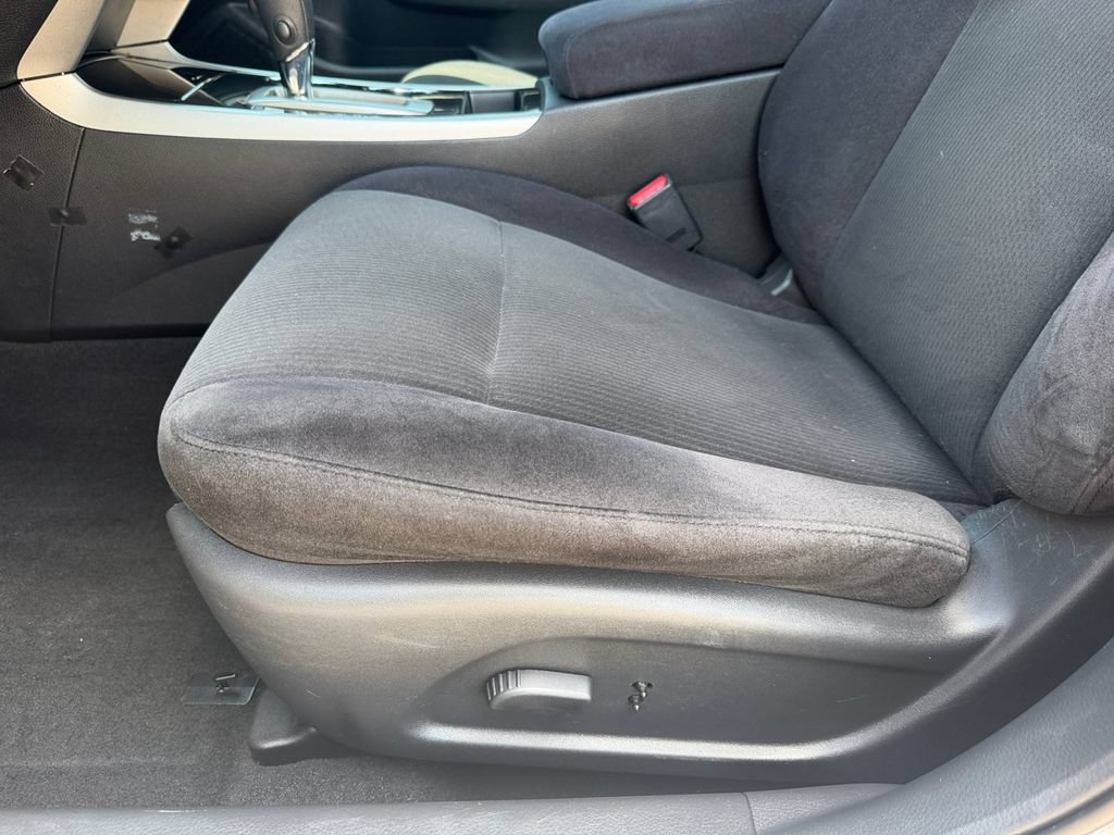 Used 2013 Nissan Altima 2.5 S FWD image 11