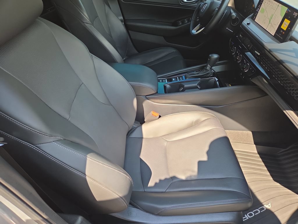 Used 2024 Honda Accord Touring image 16