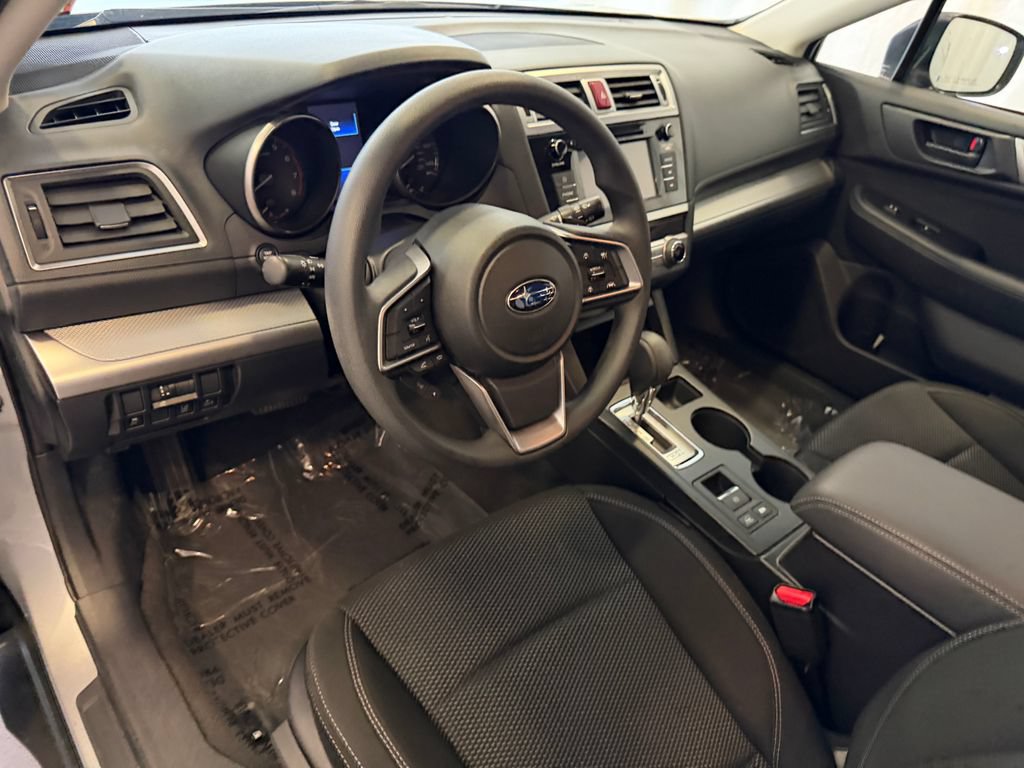 Used 2019 Subaru Outback 2.5i AWD/4WD image 4