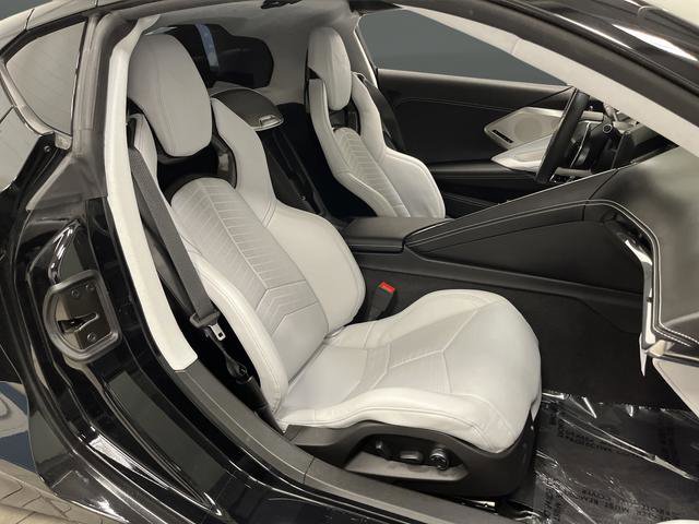 Used 2020 Chevrolet Corvette Stingray Premium Cpe w/ 3LT Preferred Equipment Group image 29