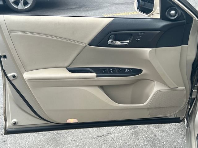 Used 2014 Honda Accord EX-L image 11