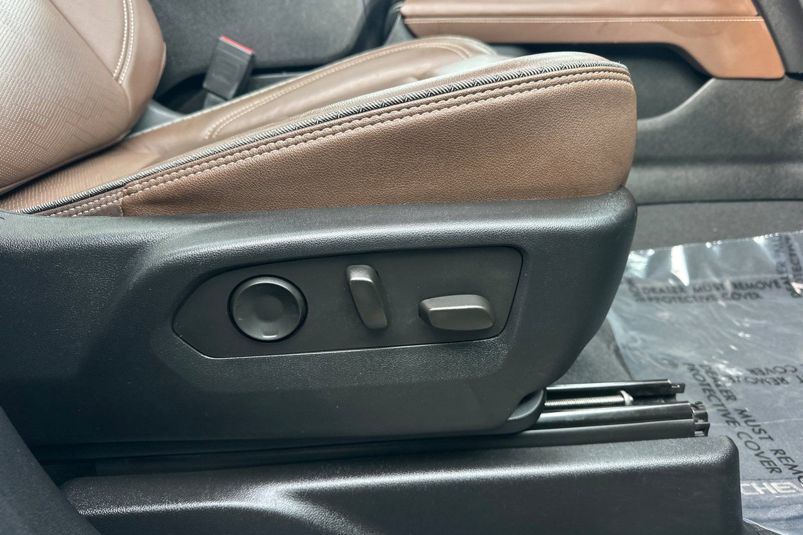 Used 2023 Chevrolet Tahoe High Country image 25