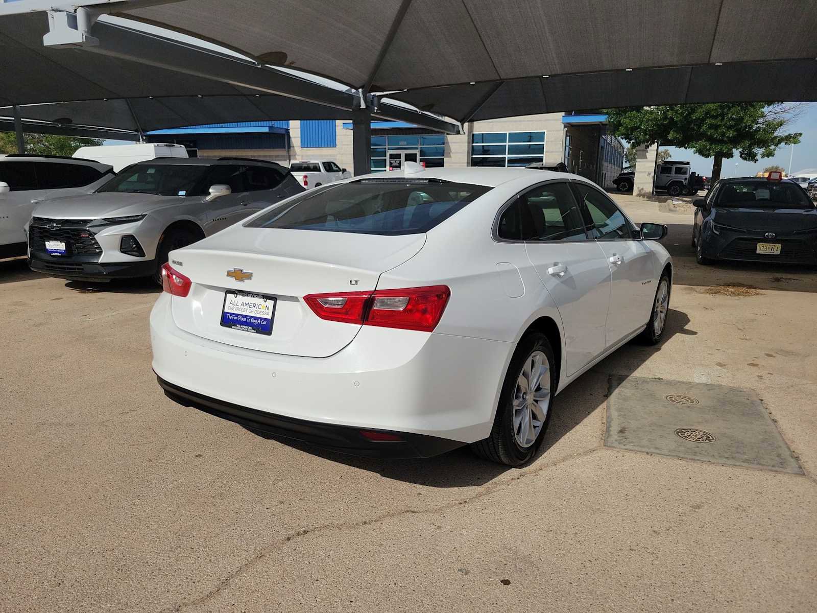 Used 2024 Chevrolet Malibu LT FWD image 8