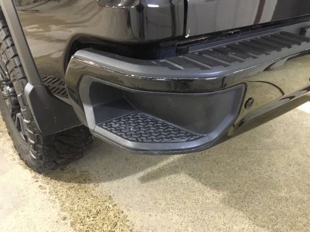 Used 2021 GMC Sierra 2500 Denali w/ Denali Black Diamond Edition image 21