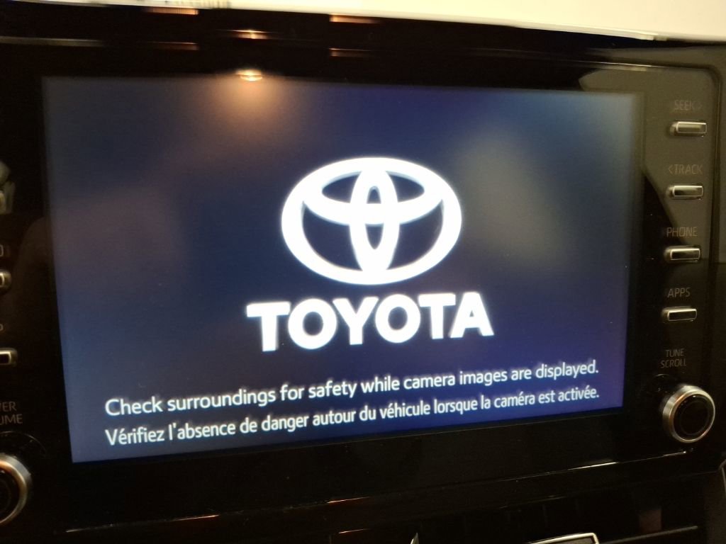 Used 2020 Toyota Corolla SE image 21