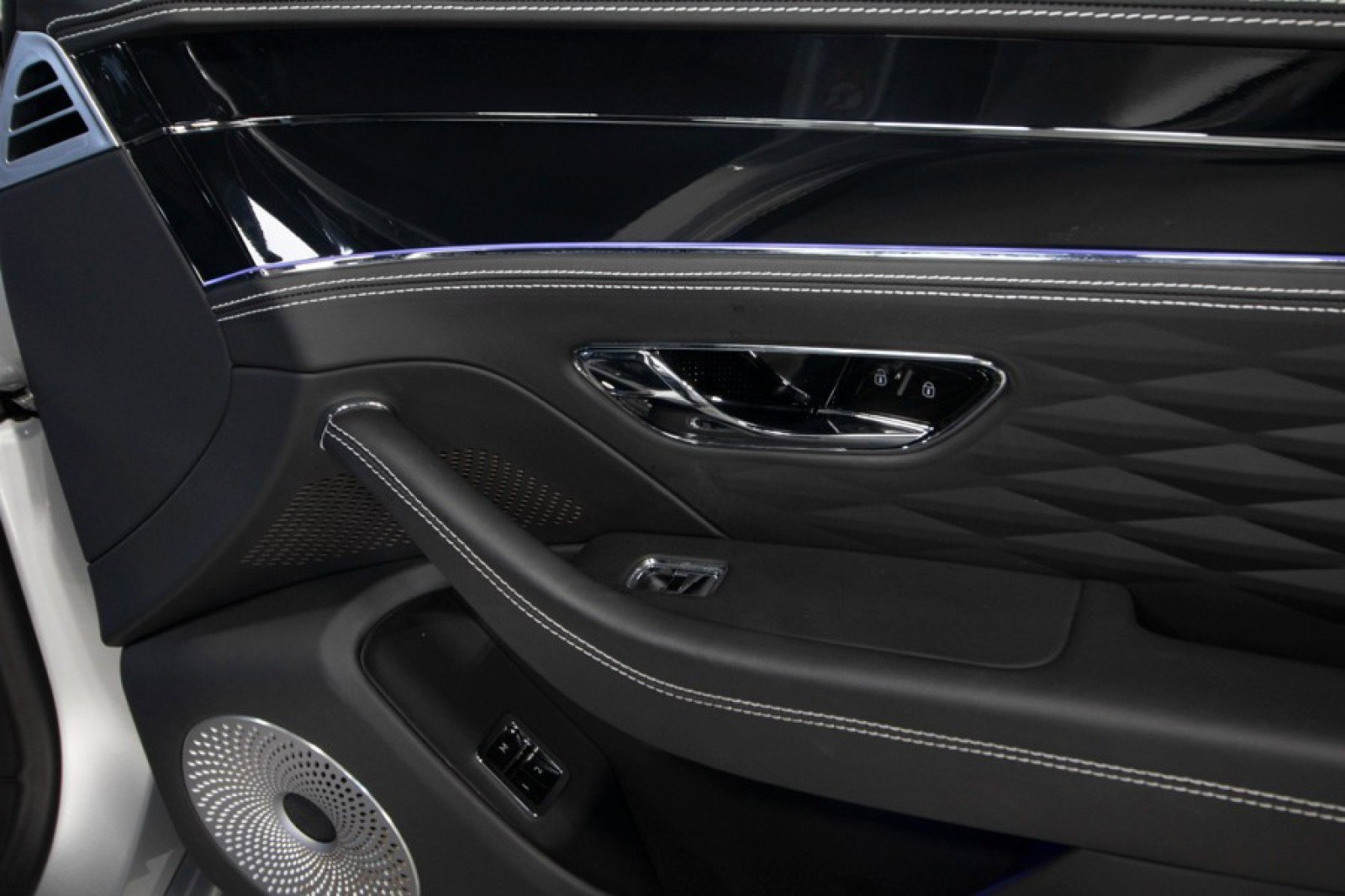 Used 2021 Bentley Flying Spur W12 w/ First Edition Specification image 53