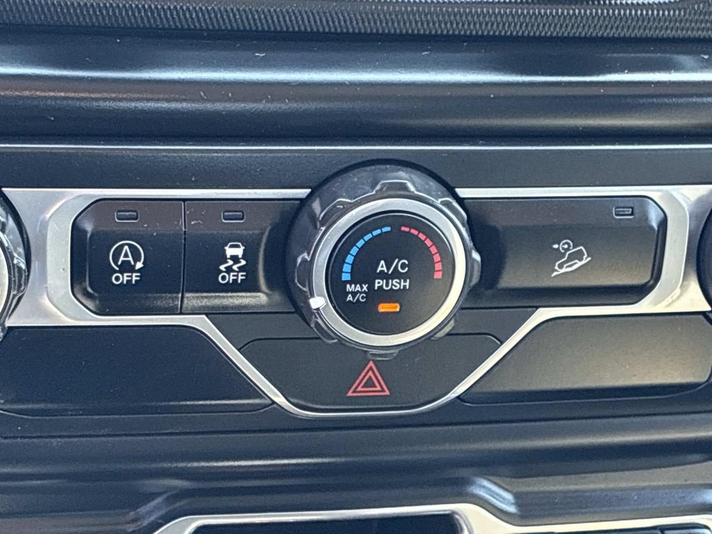 Used 2019 Jeep Wrangler Unlimited Sport AWD/4WD image 31