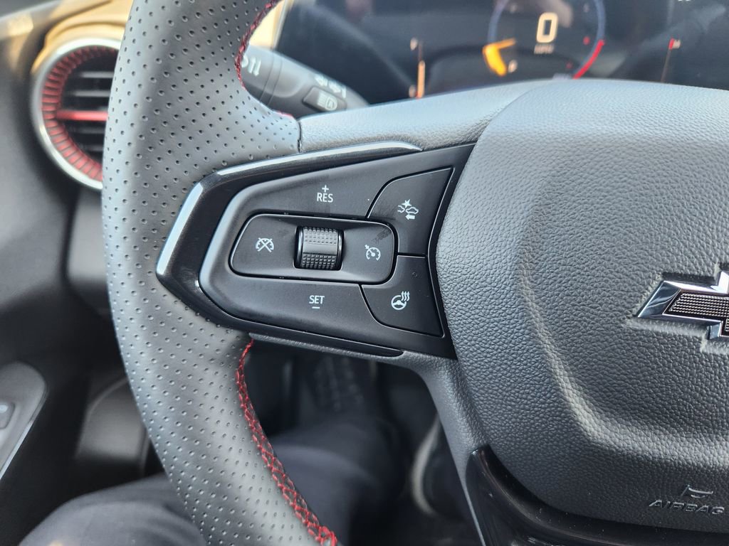 New 2026 Chevrolet Trax RS w/ Sunroof Package FWD image 15