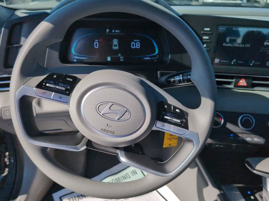 New 2026 Hyundai Elantra SE FWD image 30