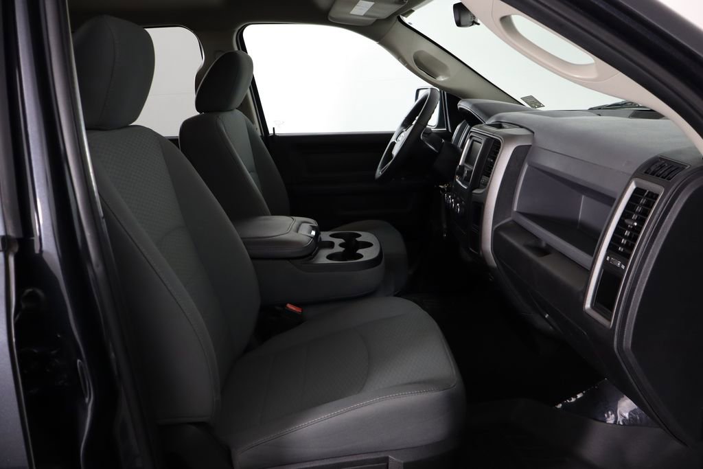Used 2018 RAM 1500 Express RWD image 18