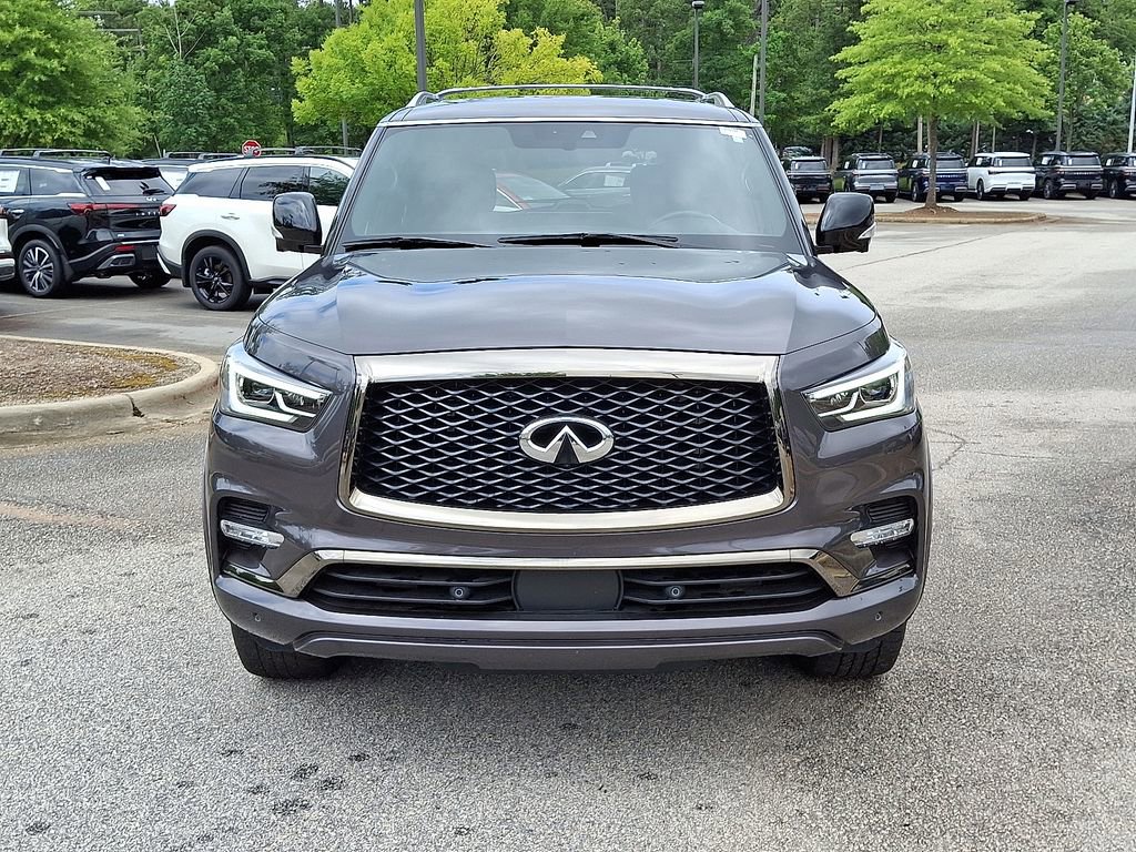 Used 2024 INFINITI QX80 Sensory image 2
