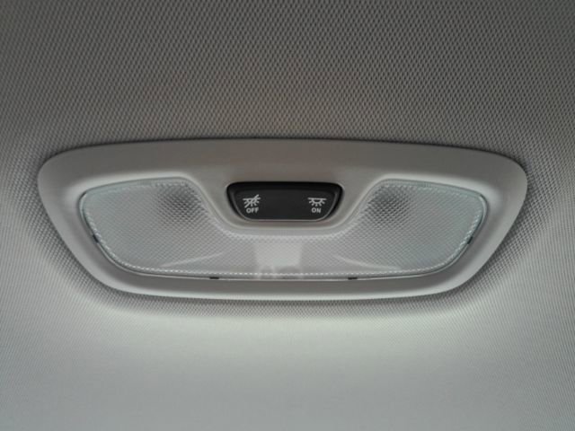 Used 2025 Chevrolet Trax LS w/ LS Convenience Package image 27