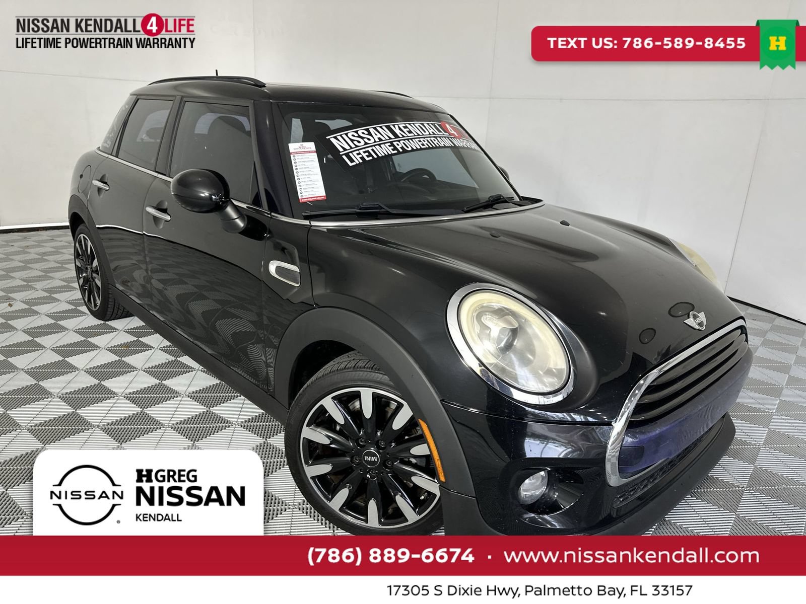 Used 2016 MINI Cooper 4-Door Hardtop FWD image 1