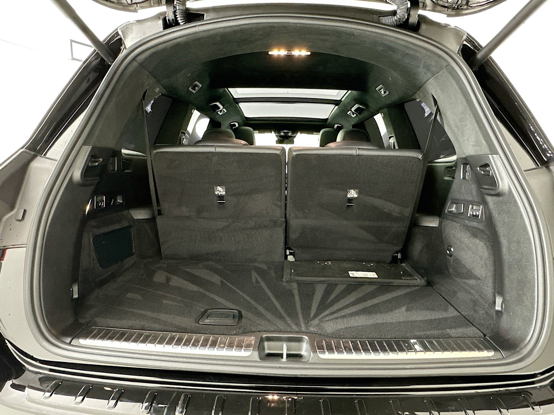 Used 2023 Mercedes-Benz GLS 63 AMG 4MATIC image 29