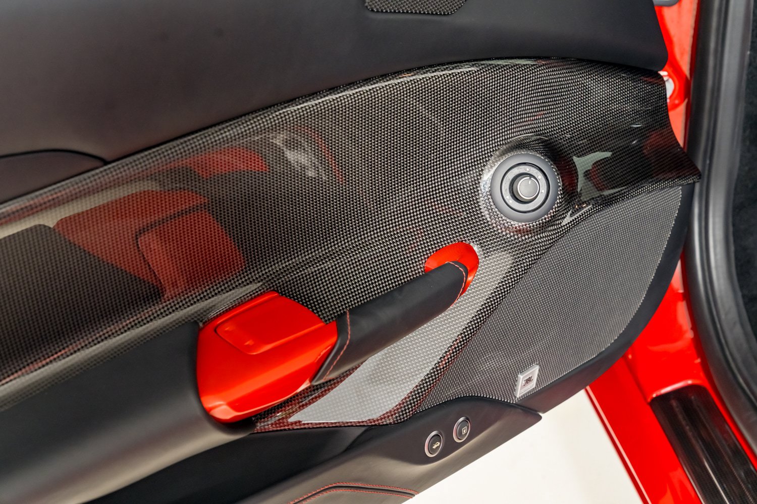 Used 2018 Ferrari 488 GTB RWD image 22
