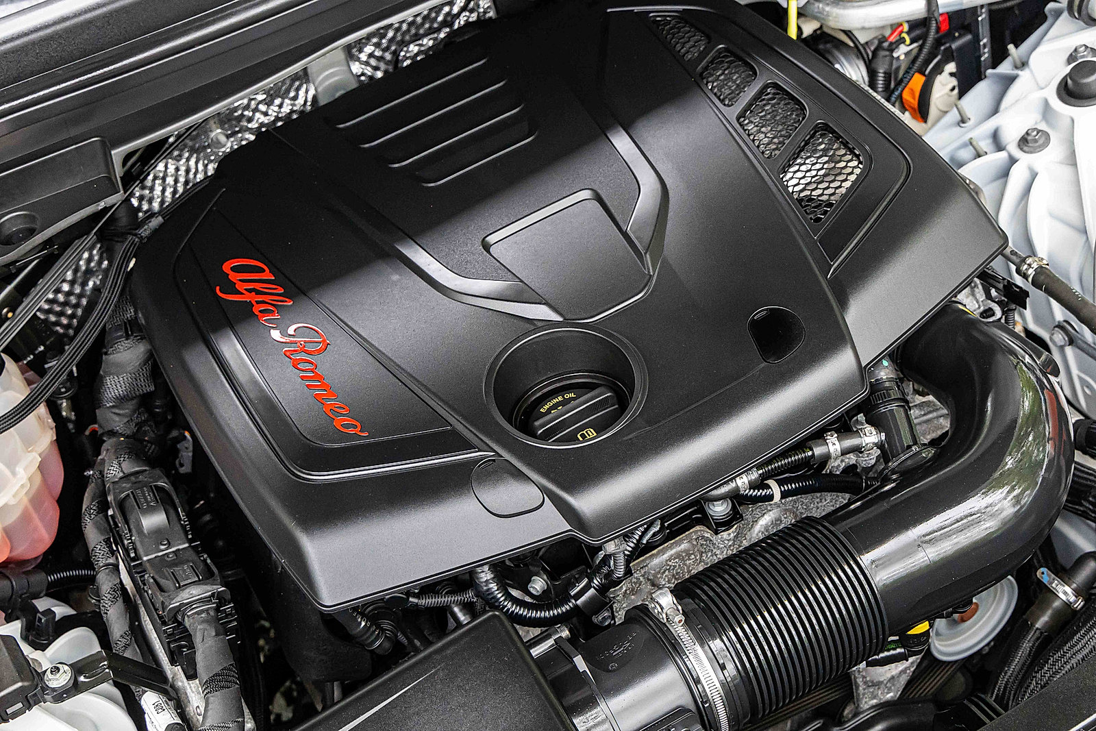 Used 2022 Alfa Romeo Stelvio Ti image 31