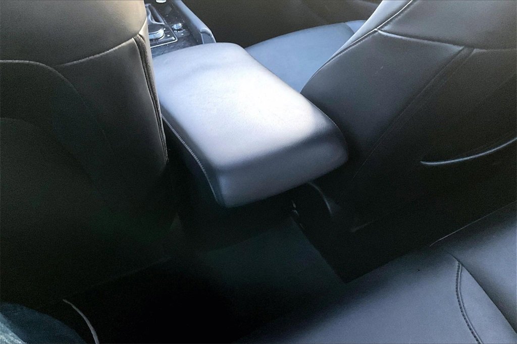 Used 2023 MAZDA MAZDA3 s image 32
