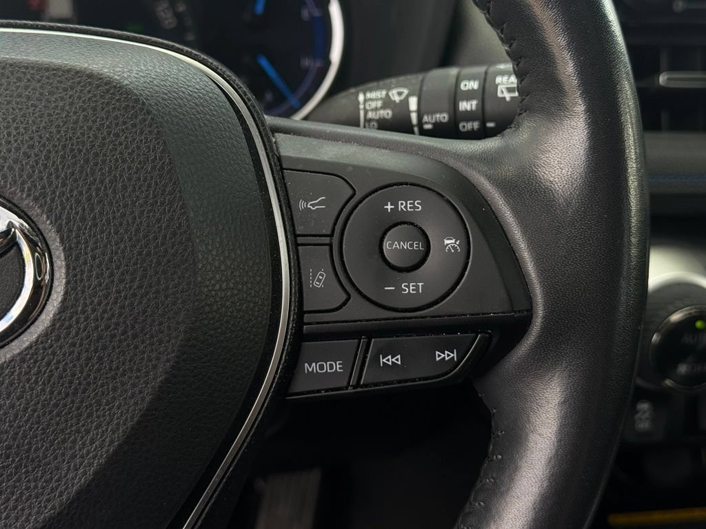 Used 2019 Toyota RAV4 XSE AWD/4WD image 27