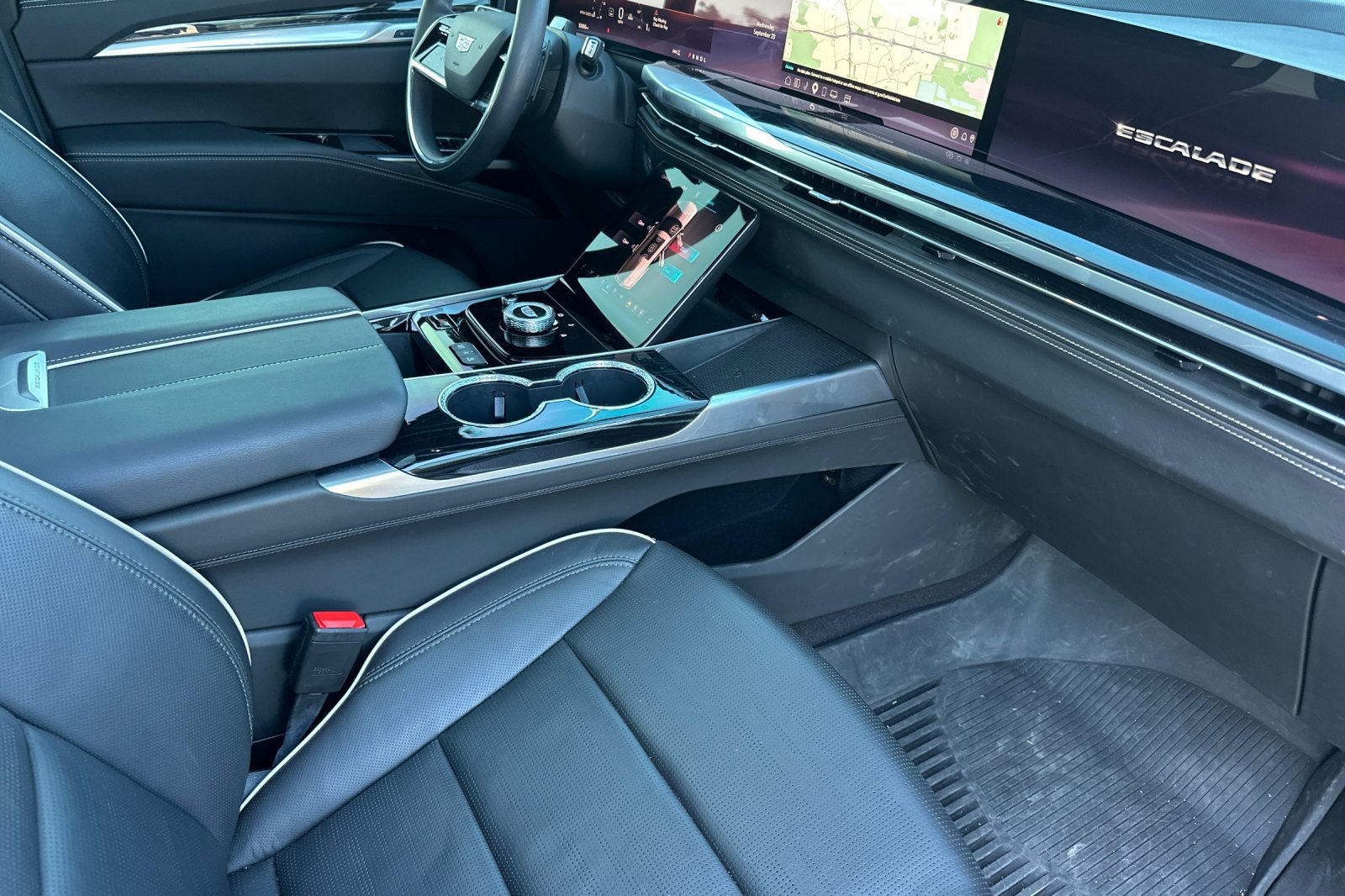 Certified 2026 Cadillac Escalade Sport w/ Touring Package AWD/4WD image 18