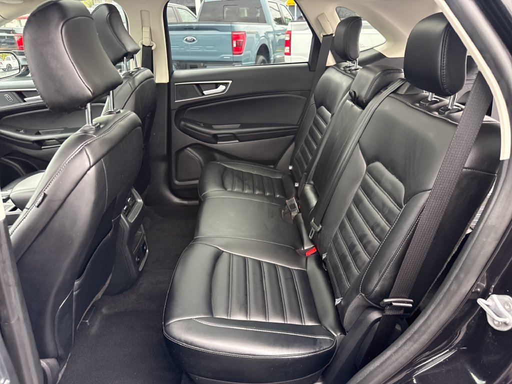 Used 2024 Ford Edge SEL w/ Convenience Package AWD/4WD image 16