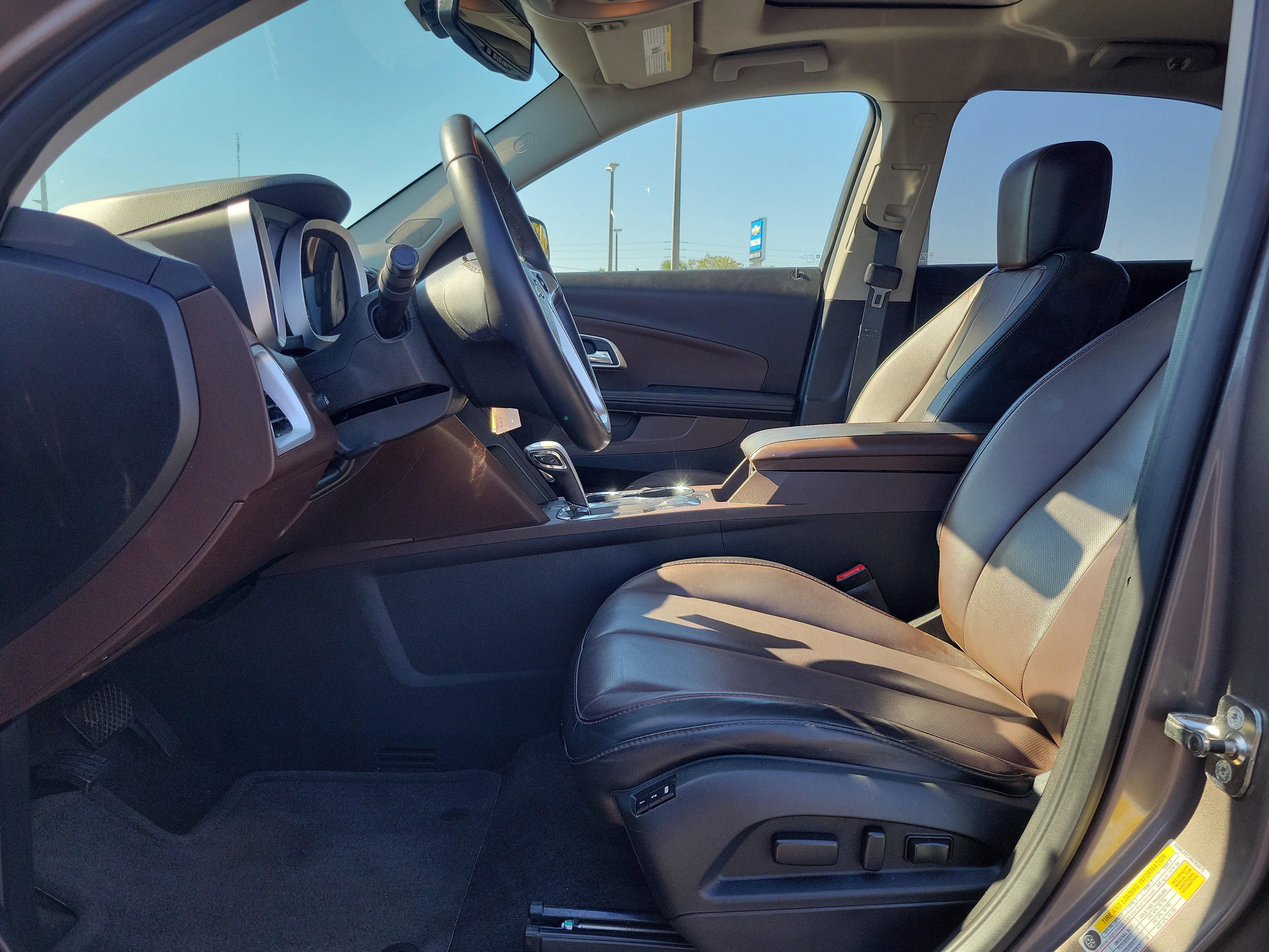 Used 2011 Chevrolet Equinox LTZ image 17