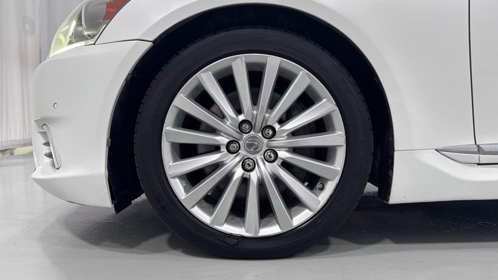 Used 2015 Lexus LS 460 AWD w/ Comfort Package image 31