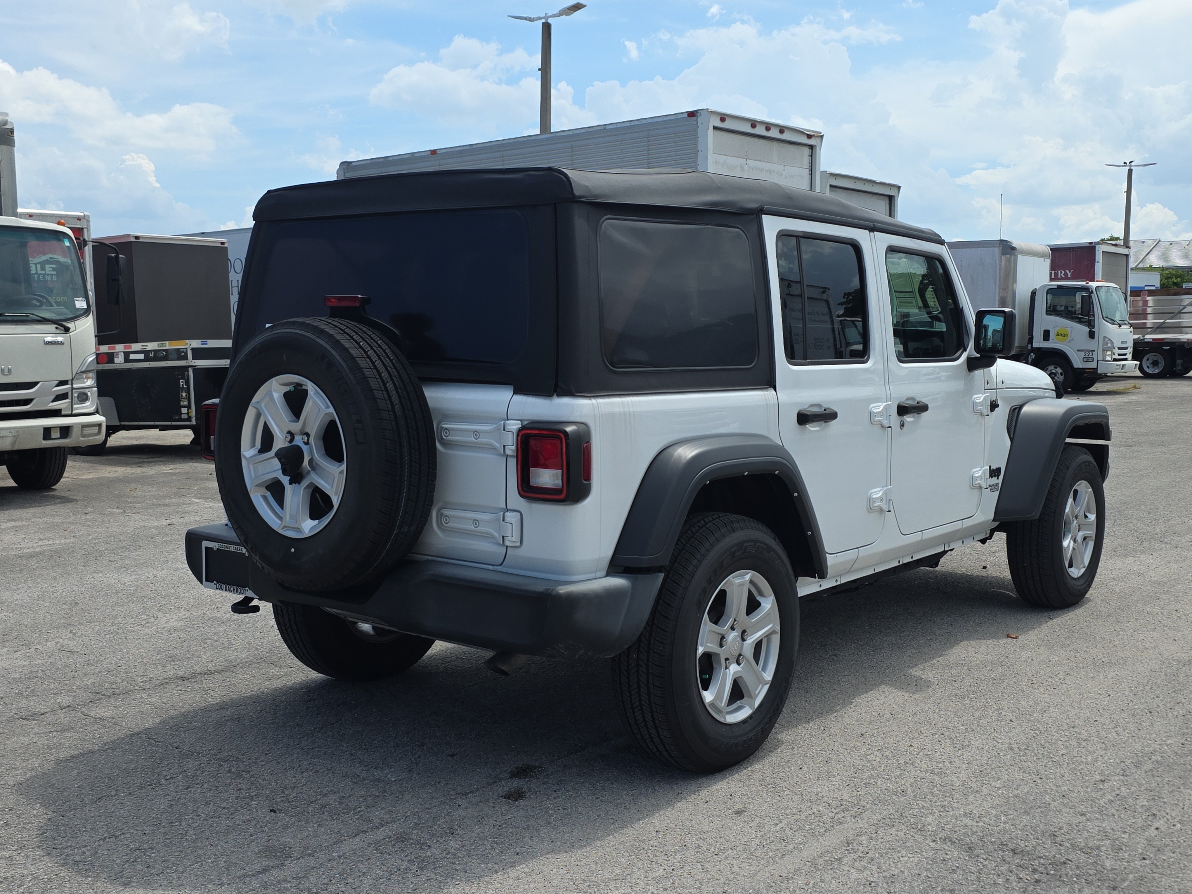Used 2021 Jeep Wrangler Unlimited Sport AWD/4WD image 7