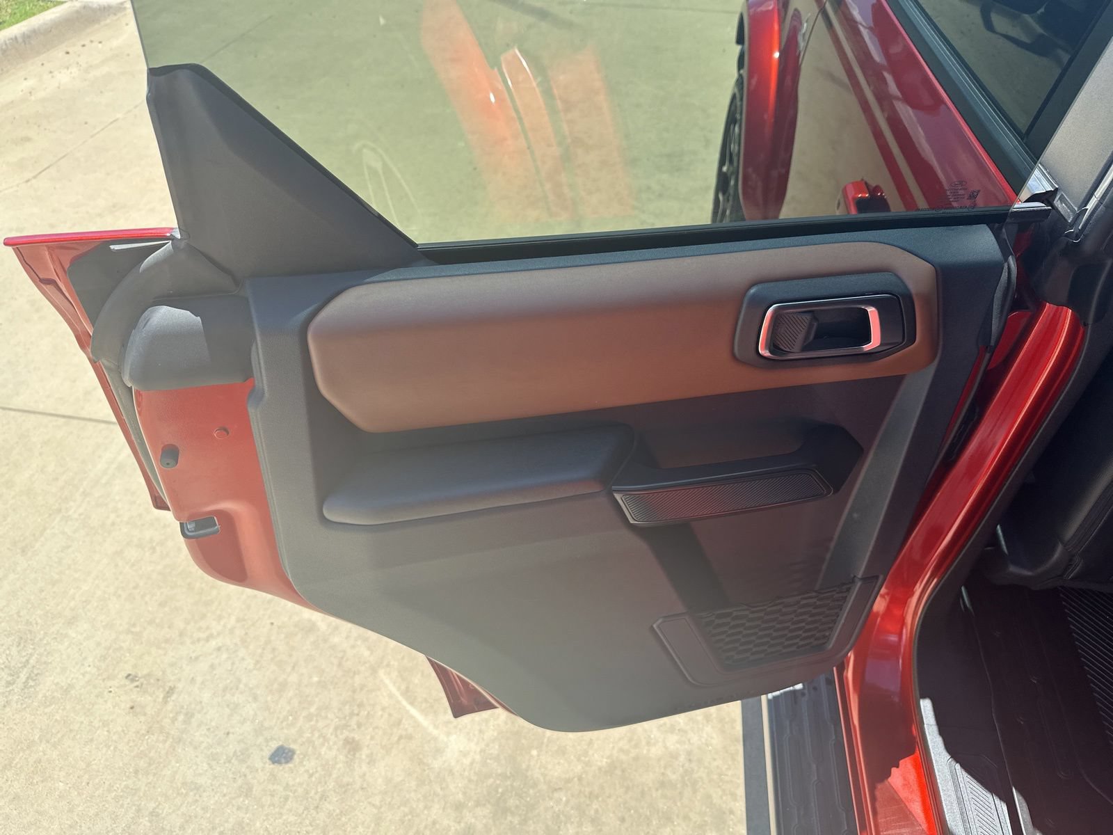 Used 2024 Ford Bronco Outer Banks AWD/4WD image 16