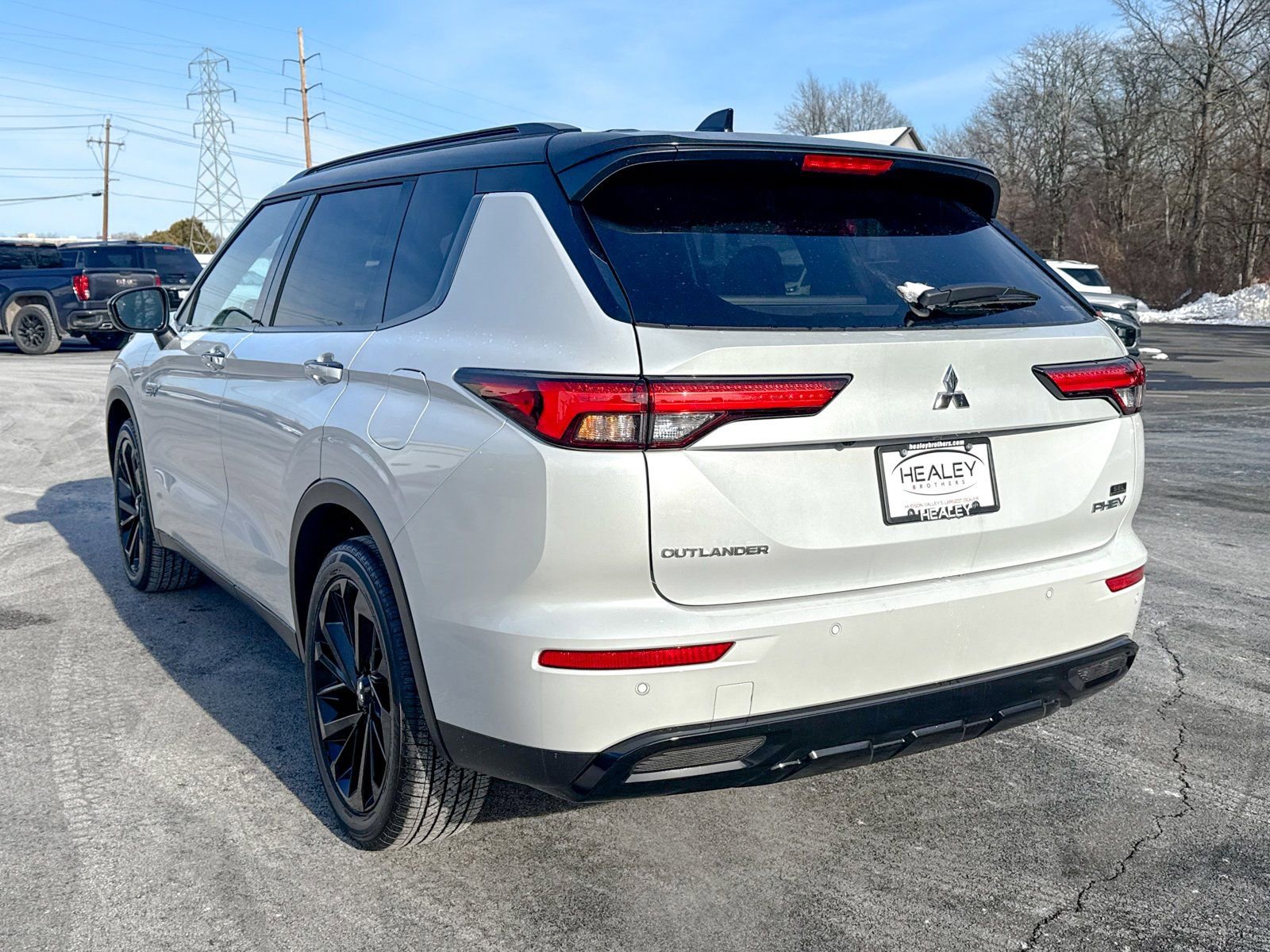 New 2025 Mitsubishi Outlander SEL Black Edition image 5