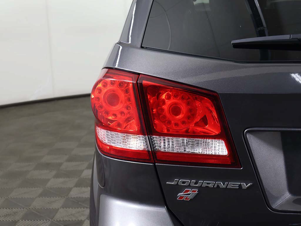 Used 2018 Dodge Journey GT w/ Nav & Sun Group AWD/4WD image 15