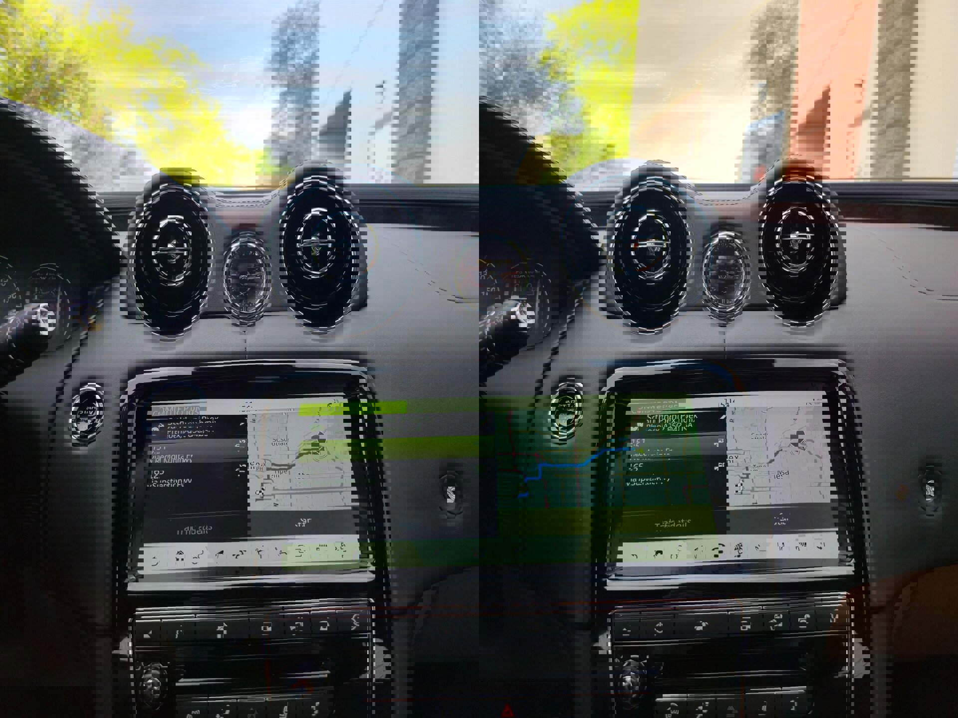 Used 2018 Jaguar XJ L Portfolio image 18