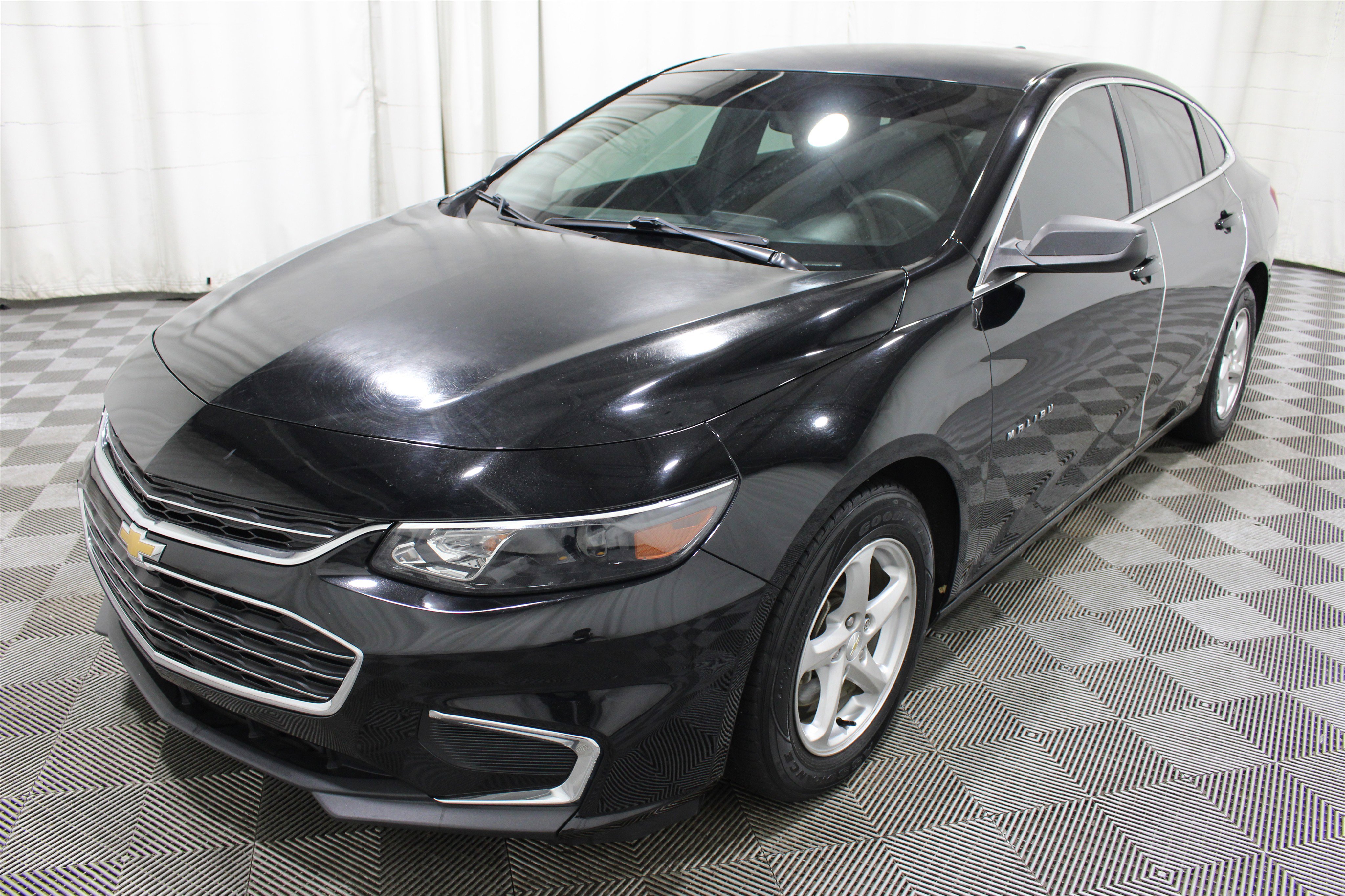 Used 2018 Chevrolet Malibu LS FWD image 33