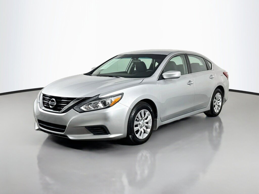 Used 2018 Nissan Altima 2.5 S w/ S Convenience Package