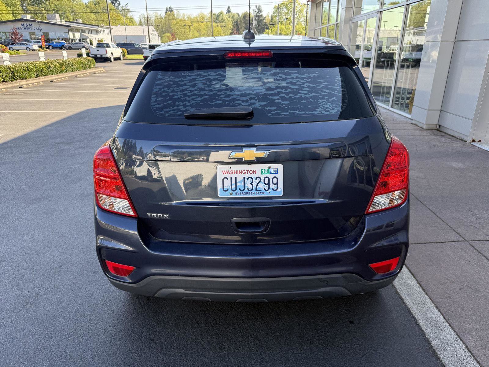 Used 2018 Chevrolet Trax LS w/ LPO, Cargo Package FWD image 4