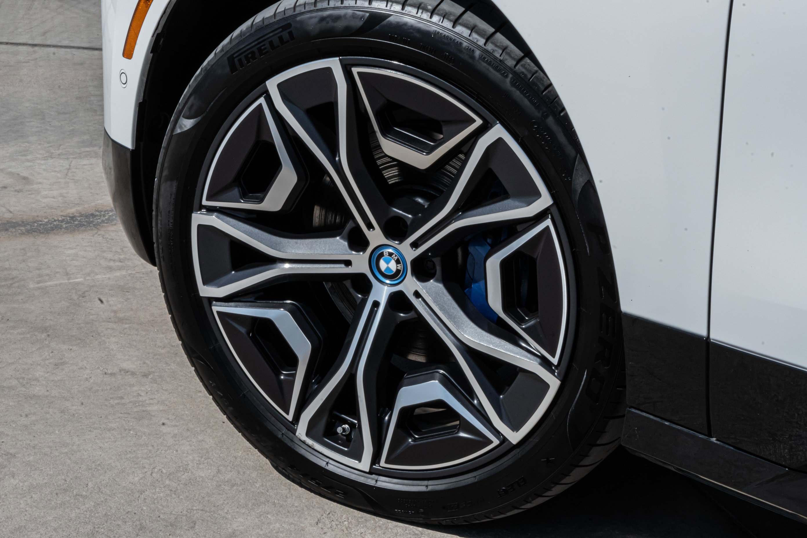 Certified 2024 BMW iX xDrive50 w/ Sport Package image 9