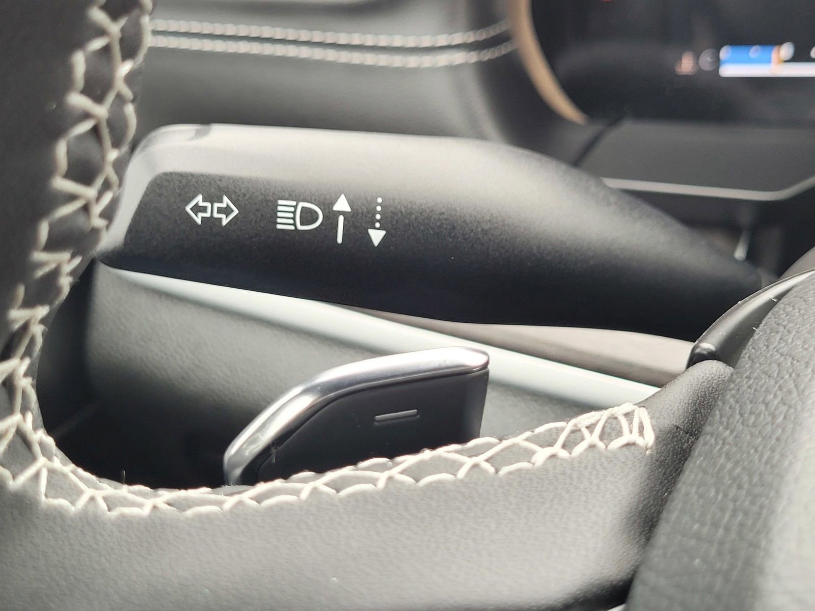 New 2025 Jeep Grand Cherokee Limited w/ Luxury Tech Group II image 22