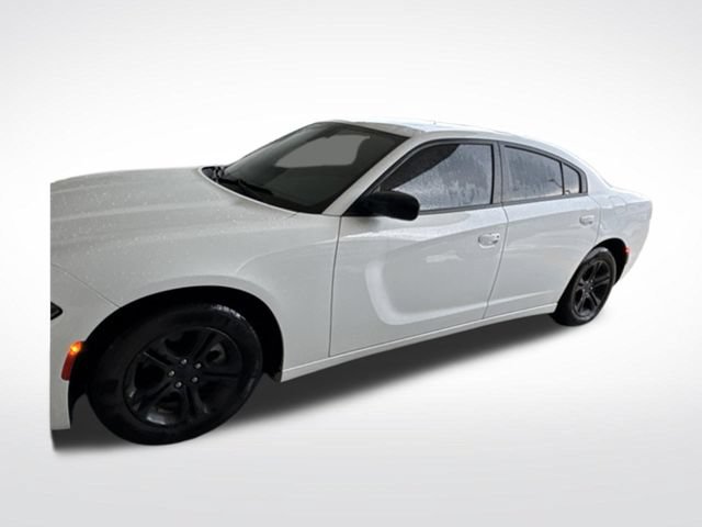 Used 2023 Dodge Charger SXT RWD image 2