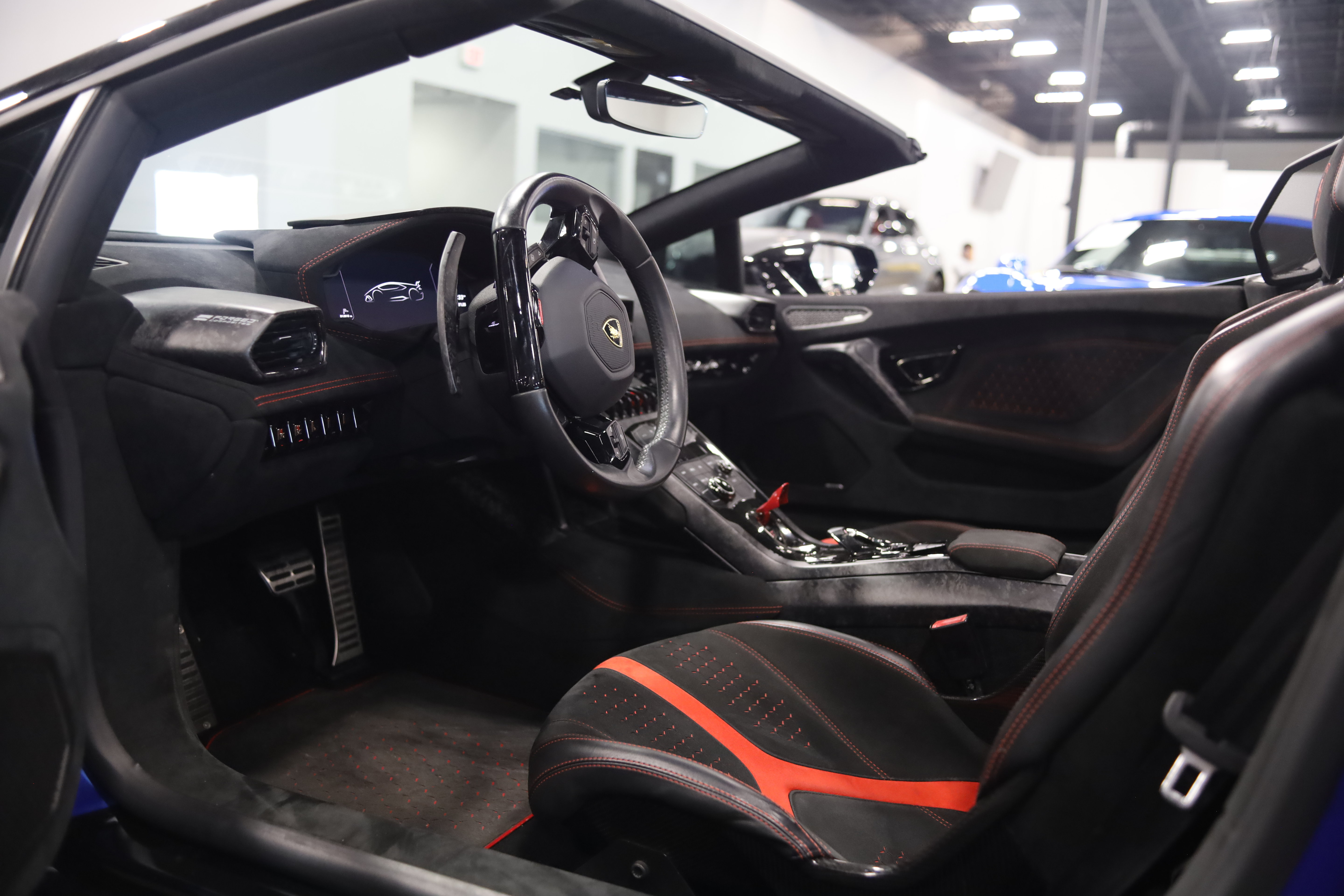 Used 2019 Lamborghini Huracan Performante AWD/4WD image 11