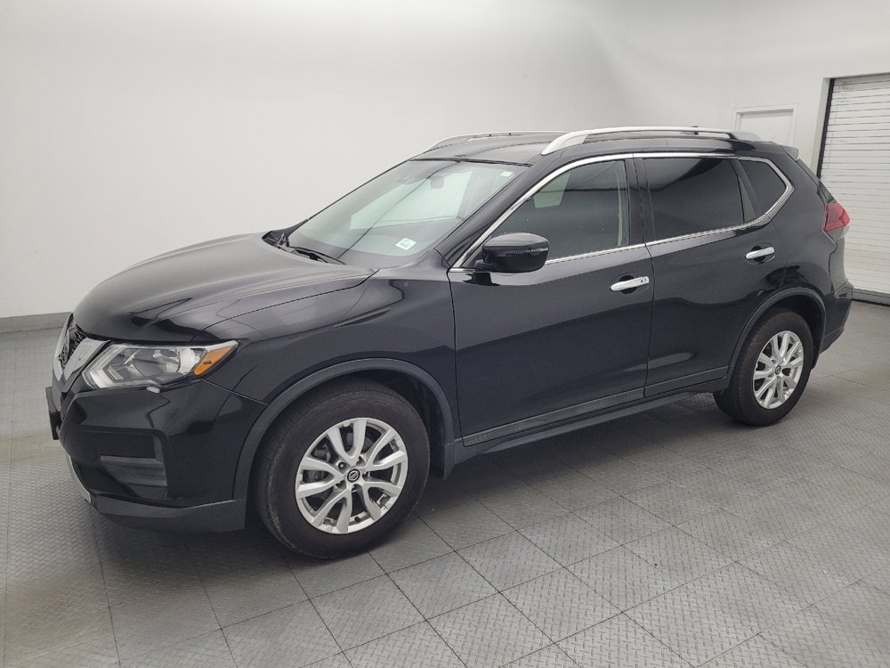 Used 2020 Nissan Rogue SV FWD image 2