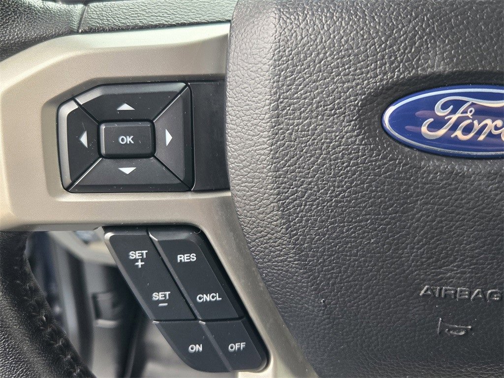 Used 2020 Ford F150 Lariat image 27