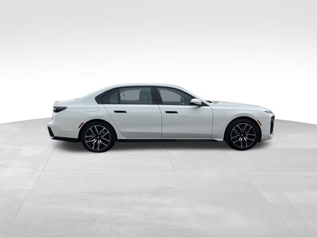 Certified 2025 BMW 740i xDrive image 10
