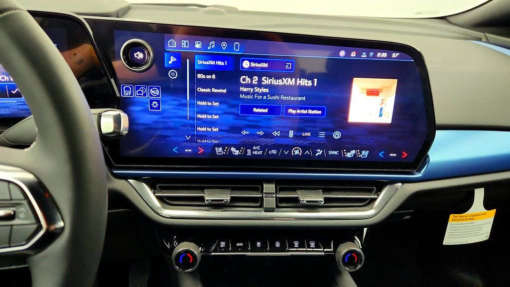 Used 2026 Chevrolet Equinox EV LT w/ Convenience Package II image 16