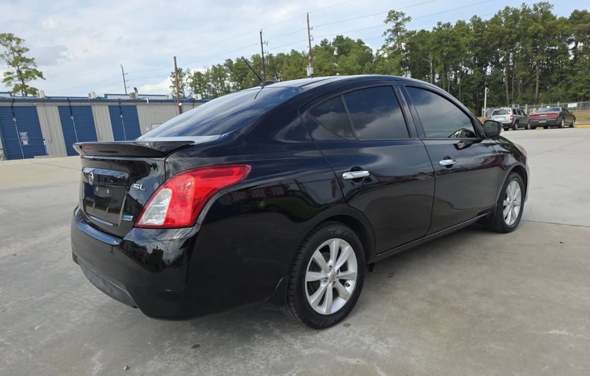 Used 2015 Nissan Versa w/ SL Tech Package FWD image 45