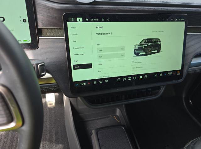 Used 2023 Rivian R1S Adventure image 14