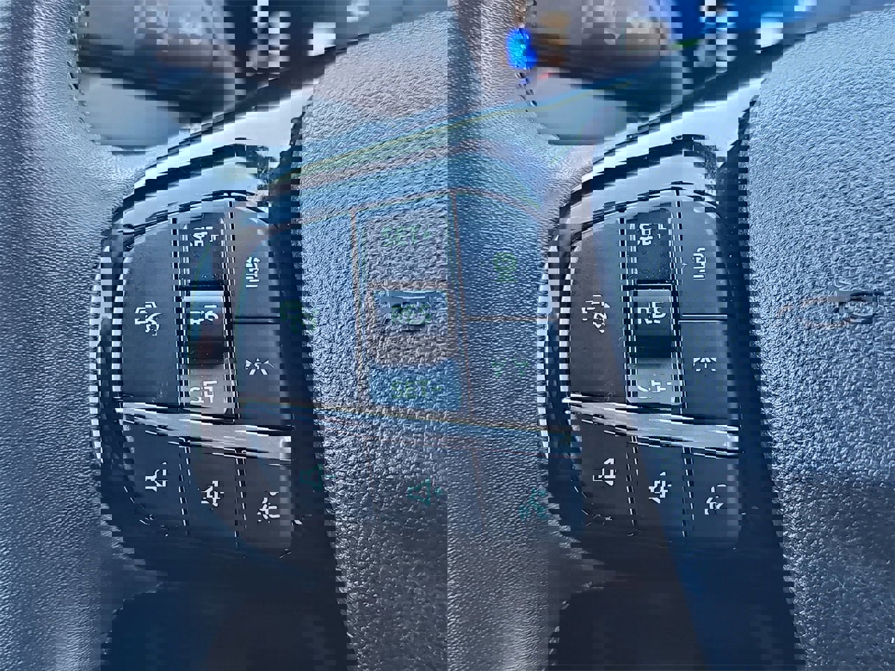 Used 2023 Ford Escape SE image 17