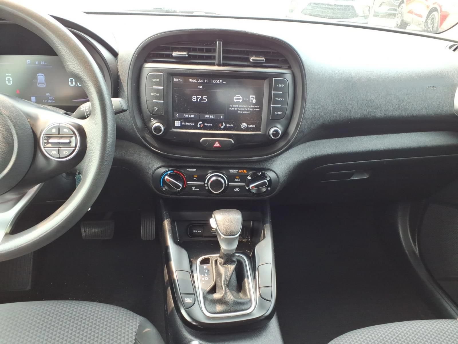 Used 2023 Kia Soul LX FWD image 12