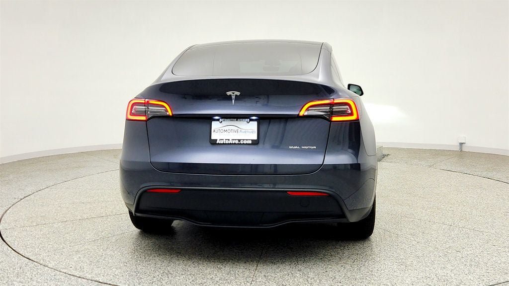 Used 2023 Tesla Model Y Long Range AWD/4WD image 6