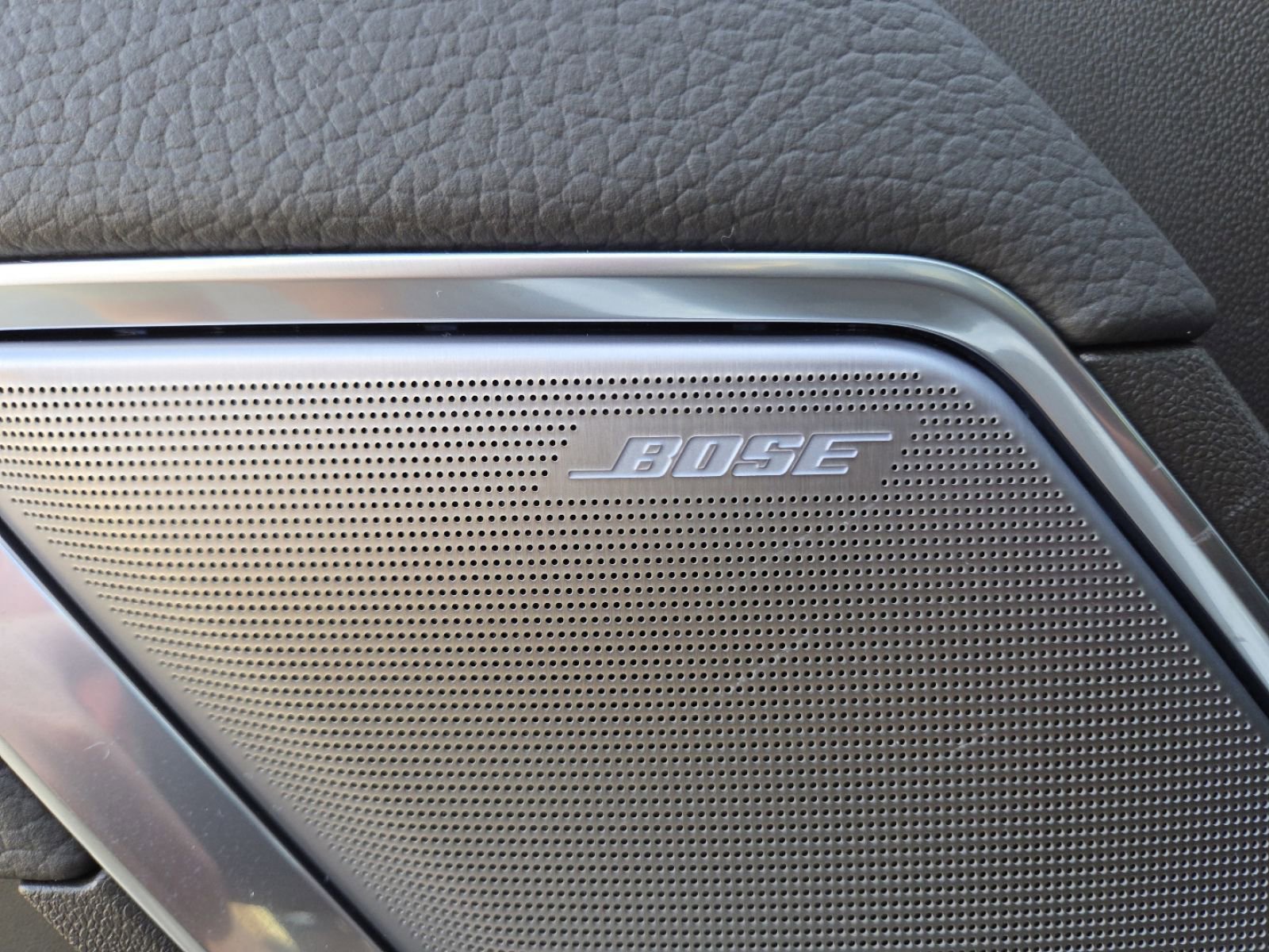 New 2026 GMC Sierra 1500 Denali w/ Denali Reserve Package image 17