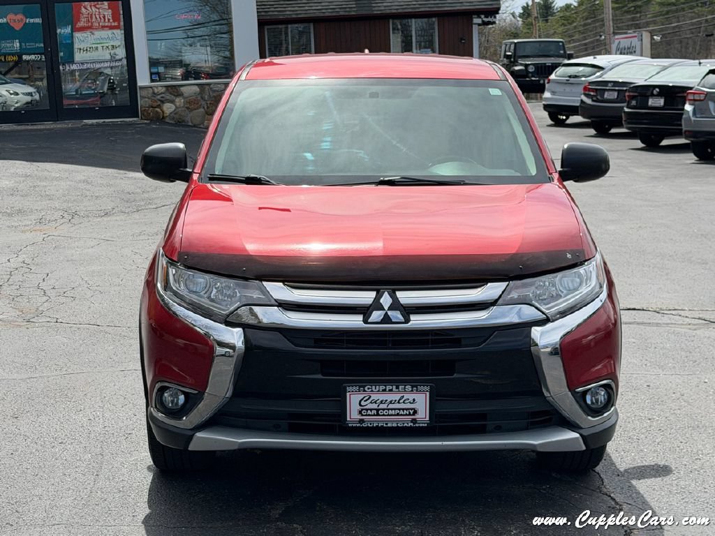 Used 2017 Mitsubishi Outlander ES AWD/4WD image 41