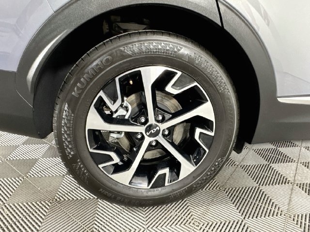 Used 2024 Kia Sportage EX FWD image 30